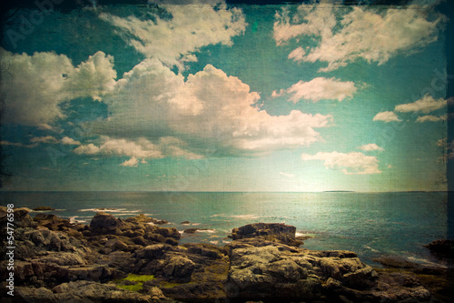 Naklejka - mata magnetyczna na lodówkę Ocean and rocky coast in retro grunge style