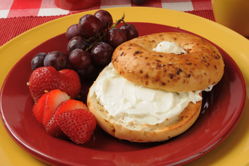 Canvas Print - Bagel with ceam cheese and fruit