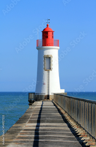 Fototapeta na wymiar Le phare Saint-Nicolas