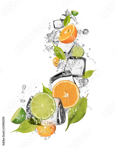 Naklejka - mata magnetyczna na lodówkę Ice oranges and limes on white background