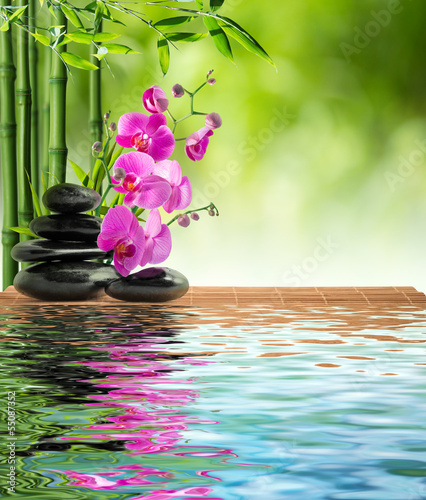 Foto-Leinwand ohne Rahmen - pink orchid black stone and bamboo on water (von Romolo Tavani)