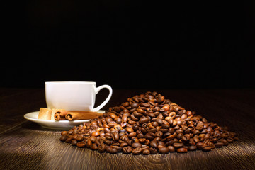 Canvas Print - Coffee beans and white cup