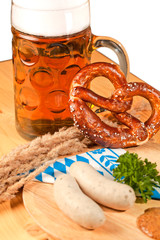 Wall Mural - oktoberfest bier breze und weisswuste