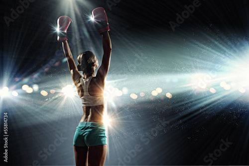 Foto-Stoffbanner - Young boxer woman (von Sergey Nivens)