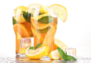 Poster - Iced tea with lemon and mint isolated on white