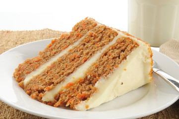 Canvas Print - Gourmet carrot cake with a glass of milk