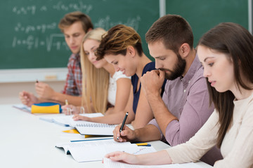 Sticker - studenten in der vorlesung