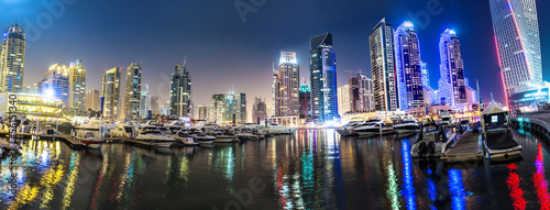 Foto-Kissen - Dubai Marina cityscape, UAE (von Sergii Figurnyi)