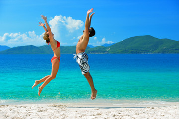 Canvas Print - A young couple on a beach vacation. Vietnam