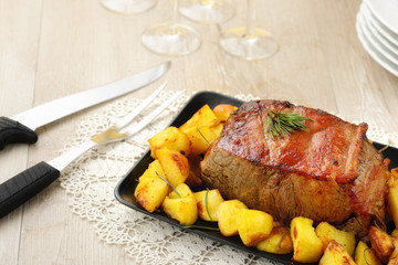 Roast beef con patate