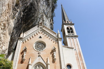 Wall Mural - Madonna della Corona Sanctuary (Spiazzi, Monte Baldo, Verona)