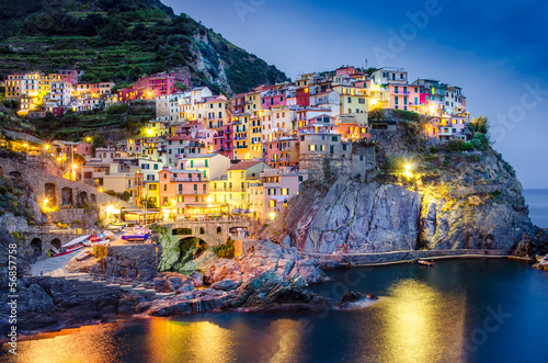 Tapeta ścienna na wymiar Scenic night view of colorful village Manarola in Cinque Terre