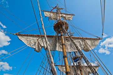 Mast with sails of an old sailing vessel