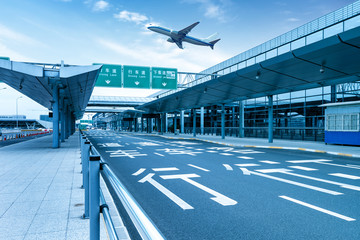 Shanghai Pudong Airport road