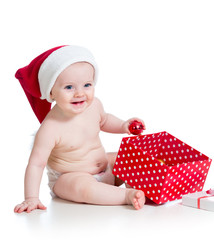 Fototapete - baby girl with gift box isolated