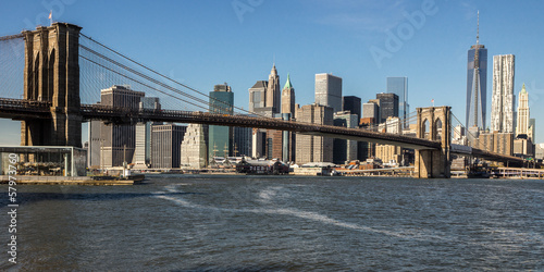 Fototapeta na wymiar NYC Skyline Brooklyn Bridge