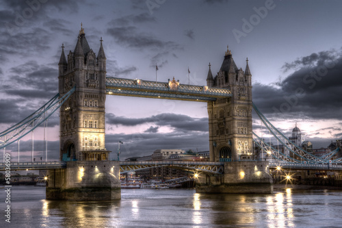 Nowoczesny obraz na płótnie Tower Bridge HDR Image