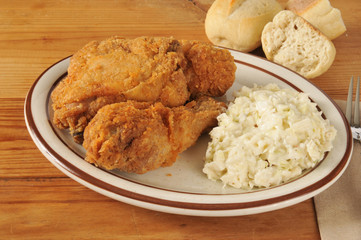 Canvas Print - Fried chicken with coleslaw