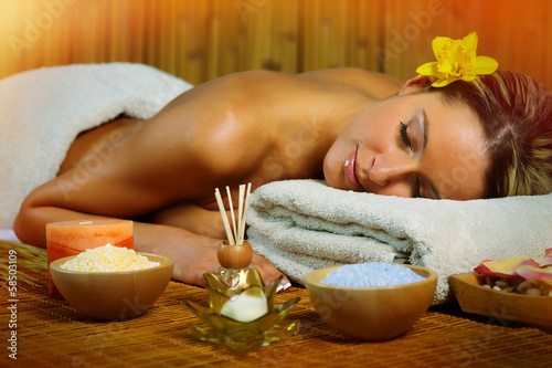 Plakat na zamówienie Beautiful woman having massage.