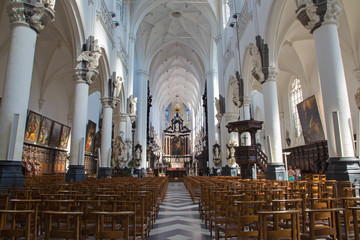 Fototapete - Antwerp - Nave of St. Pauls church (Paulskerk)