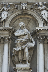 Wall Mural - venice church marble statue