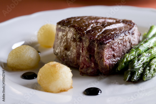 juicy tenderloin steak Canvas Print