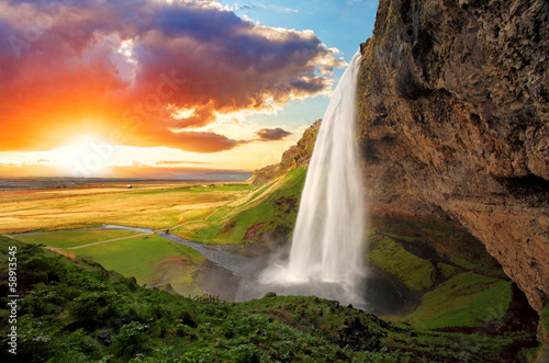 Naklejka - mata magnetyczna na lodówkę Waterfall, Iceland - Seljalandsfoss