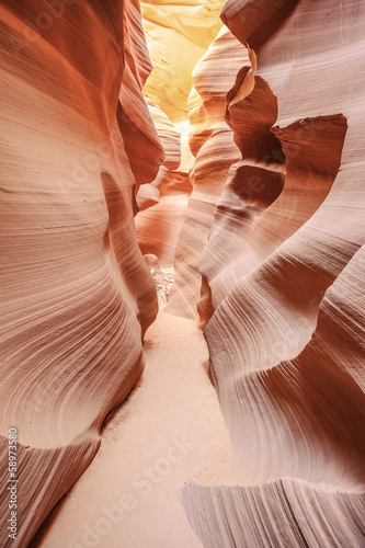 Naklejka - mata magnetyczna na lodówkę Vertical view of the famous Antelope Canyon