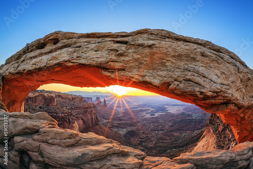 Naklejka - mata magnetyczna na lodówkę Famous sunrise at Mesa Arch