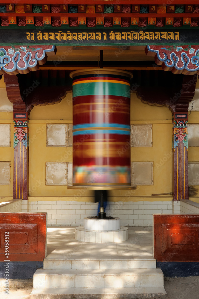 Buddhist prayer grinder, McLeod Ganj, India - obrazy, fototapety, plakaty 