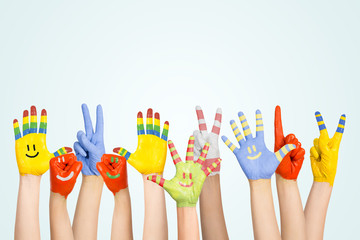 Fototapete - painted children's hands