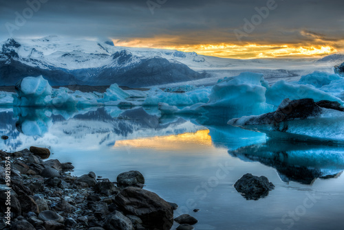 Fotomural Jokulsarlon Lake & Icebergs during sunset, Iceland