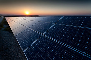 power plant using renewable solar energy