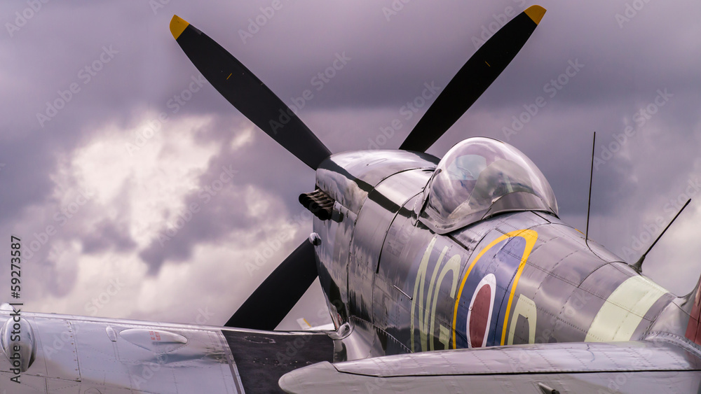 Supermarine Spitfire Mk. XVI - obrazy, fototapety, plakaty 