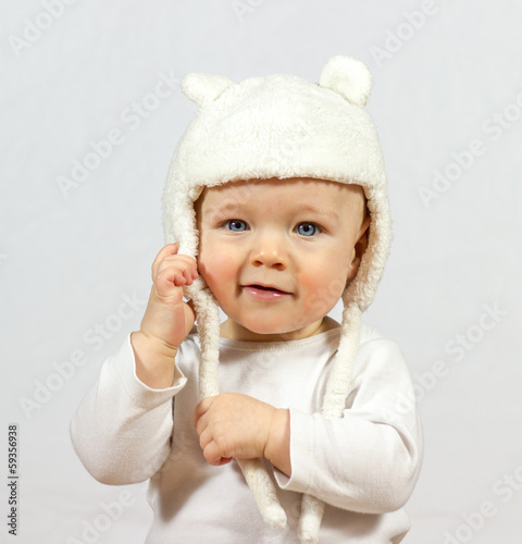 white fur baby hat