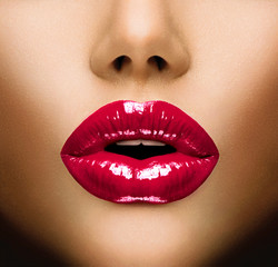 Poster - Sexy Lips. Beautiful Make-up Closeup. Kiss