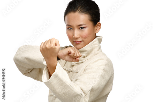 Dekoracja na wymiar  piekna-azjatycka-kobieta-robi-gest-kung-fu