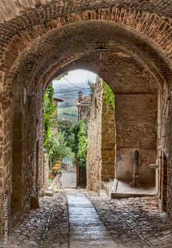 Naklejka na drzwi antique Italian alley