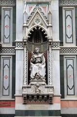 Canvas Print - Gothic decorations on Florence cathedral, Italy