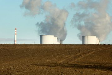 Nuclear power plant and field