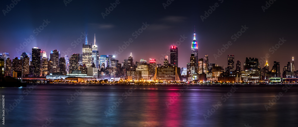 Manhattan Panorama during the Pride Weekend - obrazy, fototapety, plakaty 