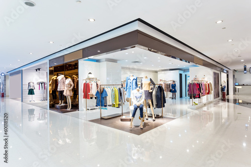 Cuadros en Lienzo intrior of shopping mall