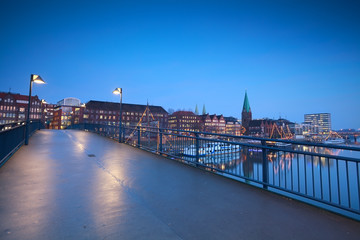 Fototapete - bridge over river in Bremen
