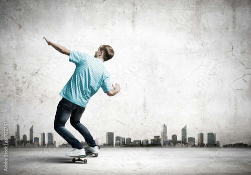 Foto-Fußmatte - Teenager on skateboard (von Sergey Nivens)