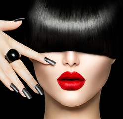 Poster - beauty girl portrait with trendy hair style, makeup and manicure