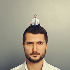 Poster - man with happy man on the head