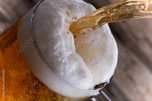 Fotomural Vaso de cerveza, primer plano