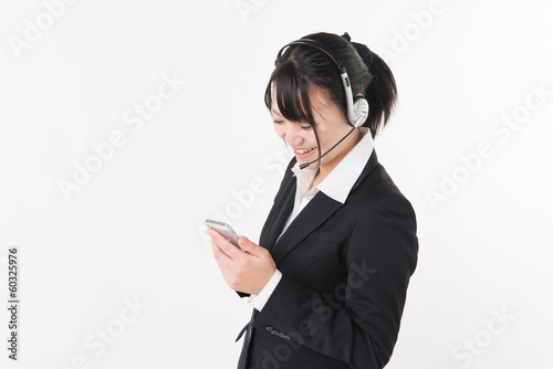 スマートフォンを持った女性オペレーター Buy This Stock Photo And Explore Similar Images At Adobe Stock Adobe Stock スマートフォンを持った女性オペレーター Buy This Stock Photo And Explore Similar Images At Adobe Stock Adobe Stock