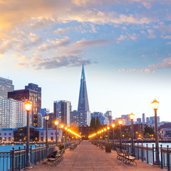 Fototapete - San Francisco Pier 7 sunset in California