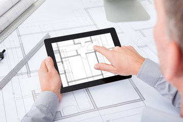 Aufkleber - Architect Using Digital Tablet